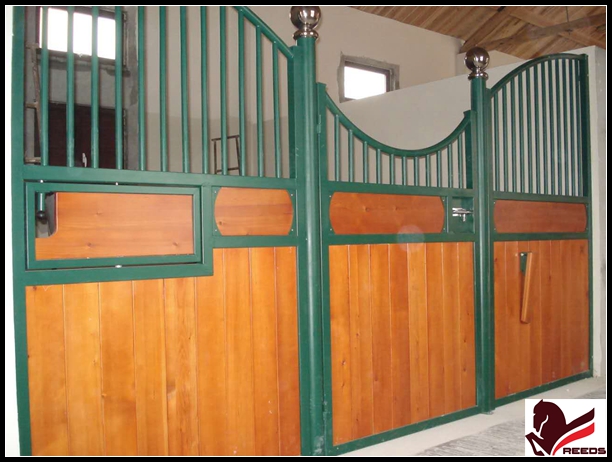 horse stable-04
